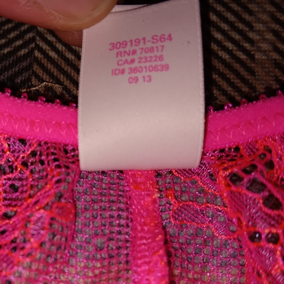 VS "Very Sexy" Panties - Picture 4 of 5